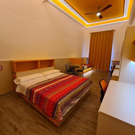 Apartaments Vicus 3 Con Vistas A La Plaza Mayor De วิก ภายนอก รูปภาพ
