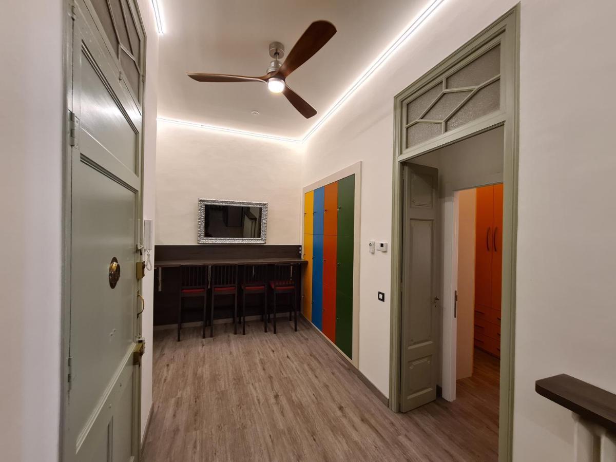 Apartaments Vicus 3 Con Vistas A La Plaza Mayor De วิก ภายนอก รูปภาพ