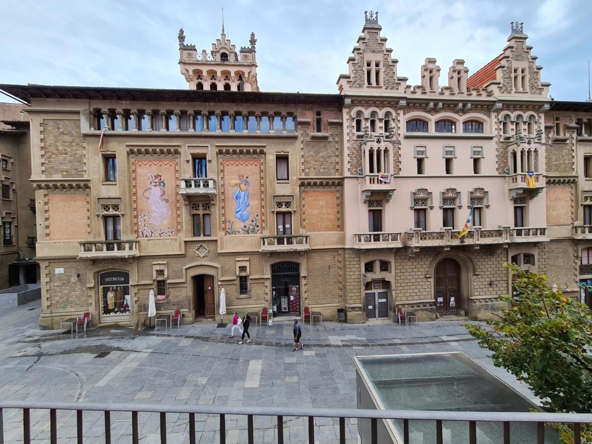 Apartaments Vicus 3 Con Vistas A La Plaza Mayor De วิก ภายนอก รูปภาพ
